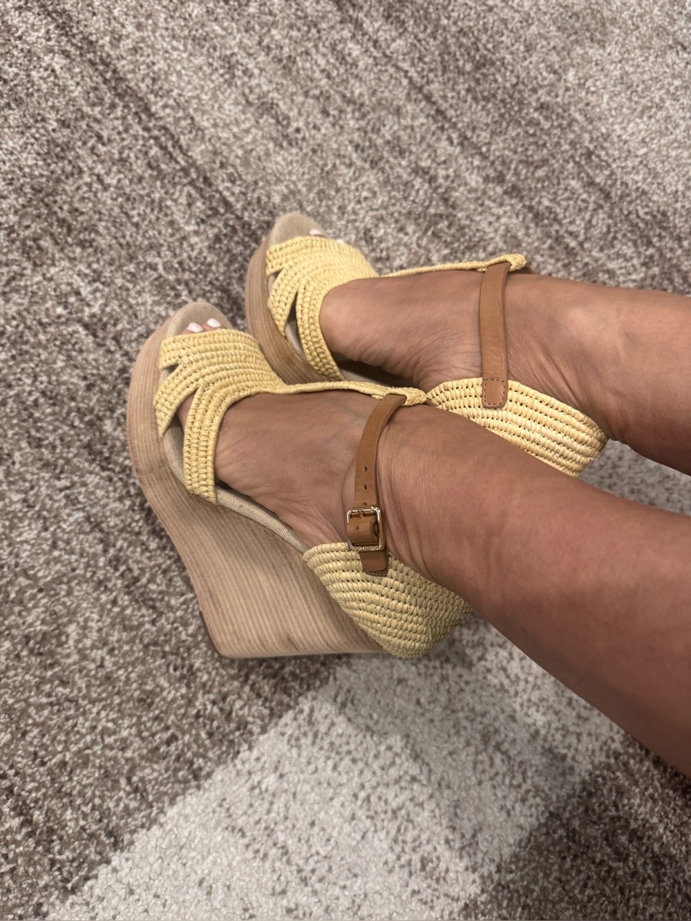TORY BURCH size 8